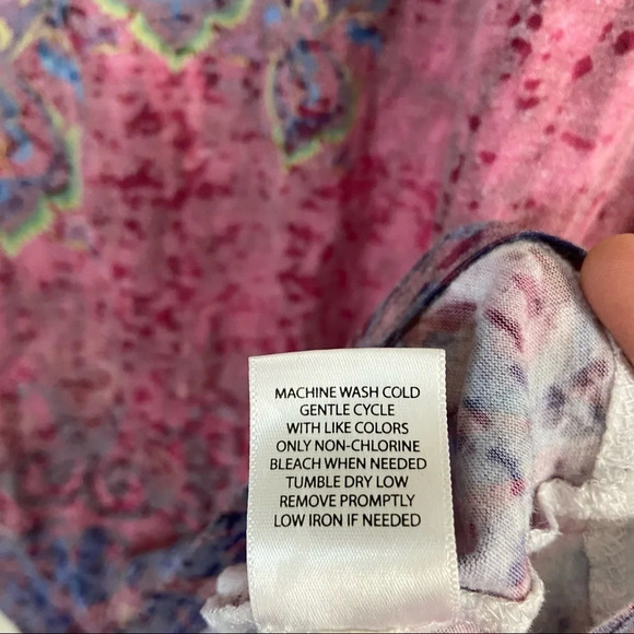 Distress Multicolor Top Variegated V-Neck Casual Plus Top Size 2 (18/20) - Picture 7 of 11